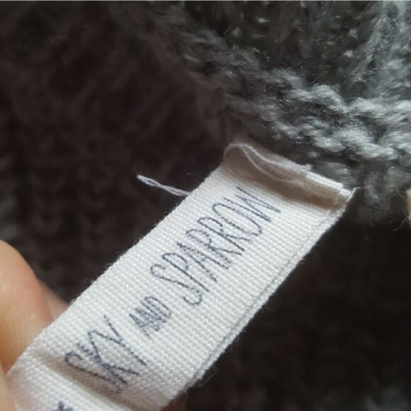 Sky and Sparrow Gray Sweater Size Small - Picture 7 of 7